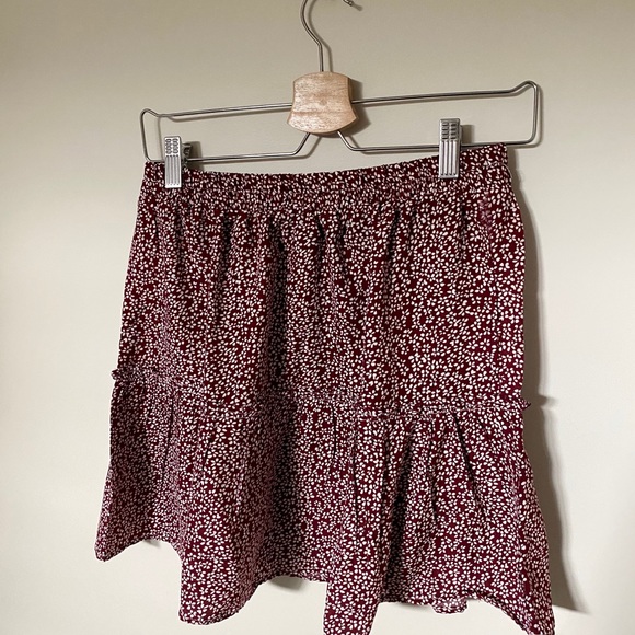 Red Floral Shein Mini Skirt Flowy Ruffled skirt - Picture 1 of 3